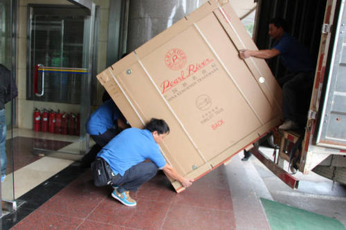甘肃钢琴贵重工艺品无忧运